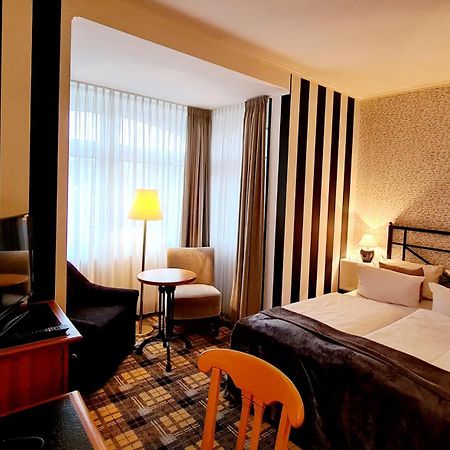 Hotel Schieferhof - Glaslust Neuhaus am Rennweg Εξωτερικό φωτογραφία