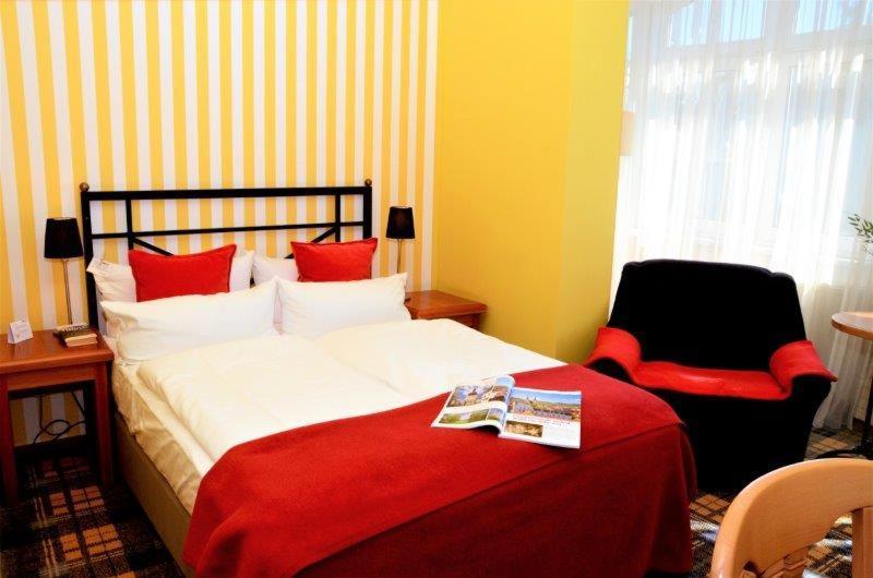 Hotel Schieferhof - Glaslust Neuhaus am Rennweg Εξωτερικό φωτογραφία