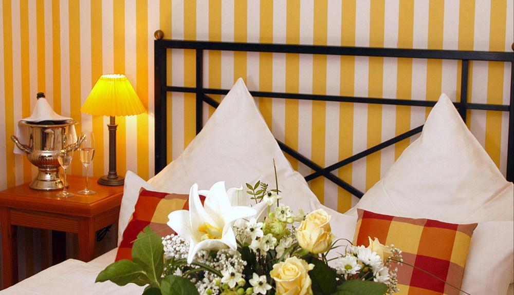 Hotel Schieferhof - Glaslust Neuhaus am Rennweg Εξωτερικό φωτογραφία